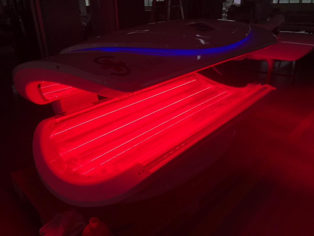 SPECTRUM Ultra Light Therapy Bed